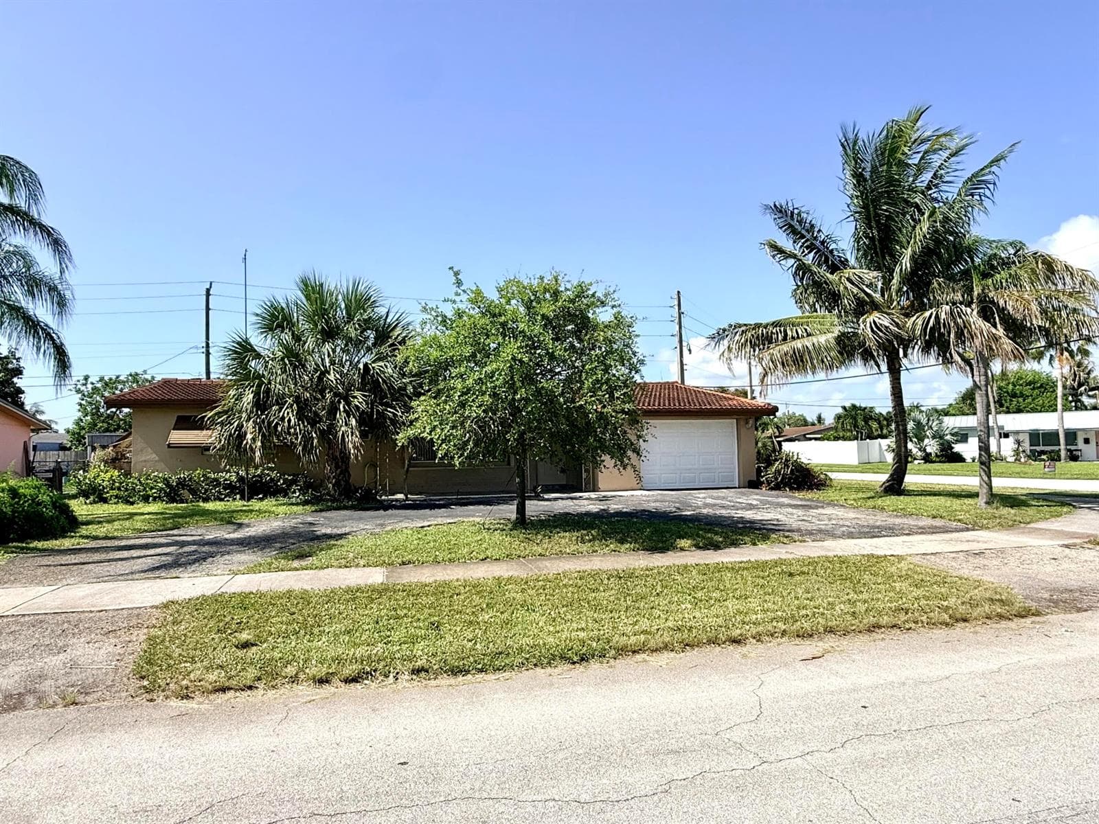 118 SE 10th Court, Deerfield Beach, FL 33441