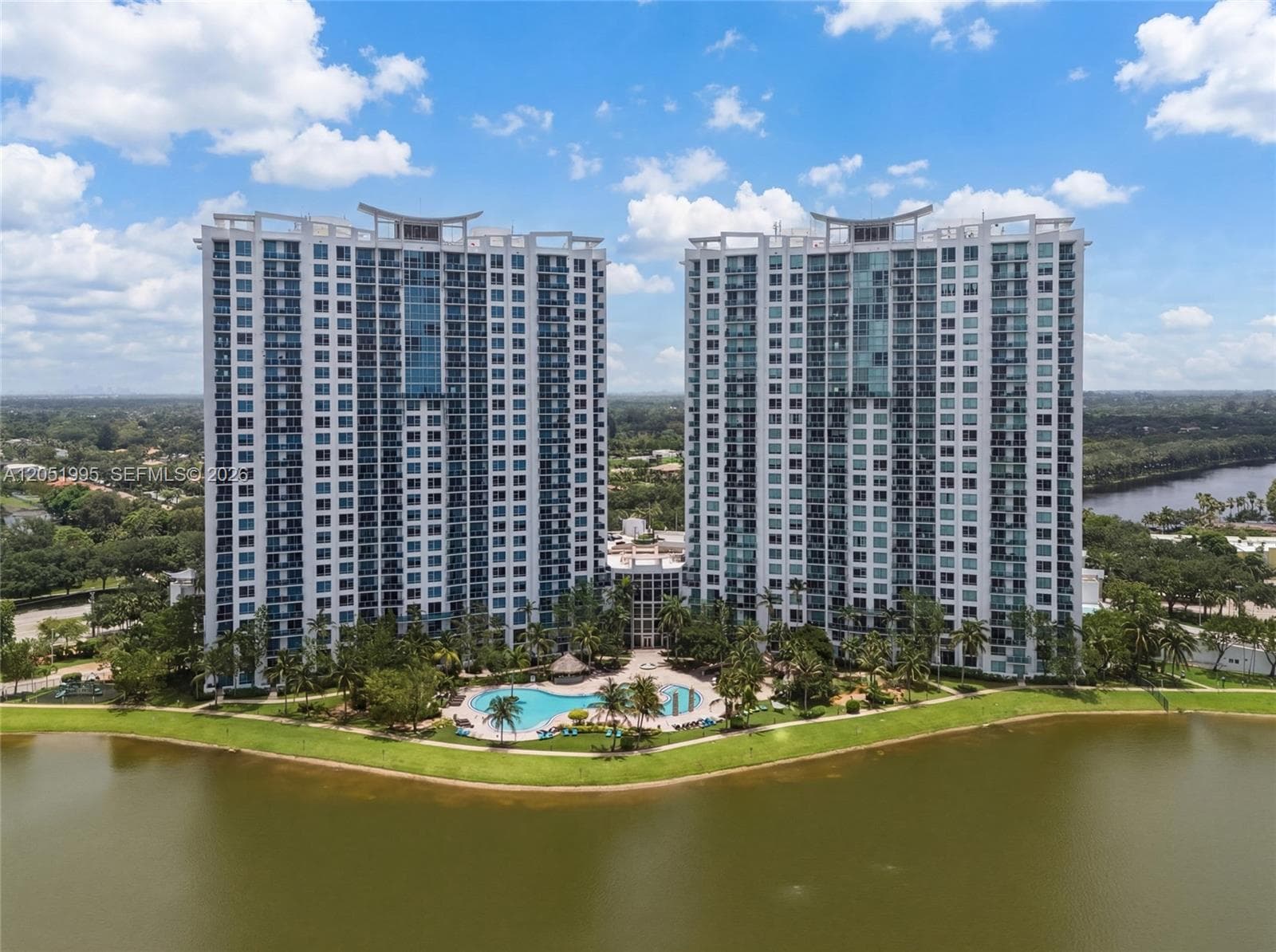 2681 N Flamingo Rd # 2205S, Sunrise, FL 33323