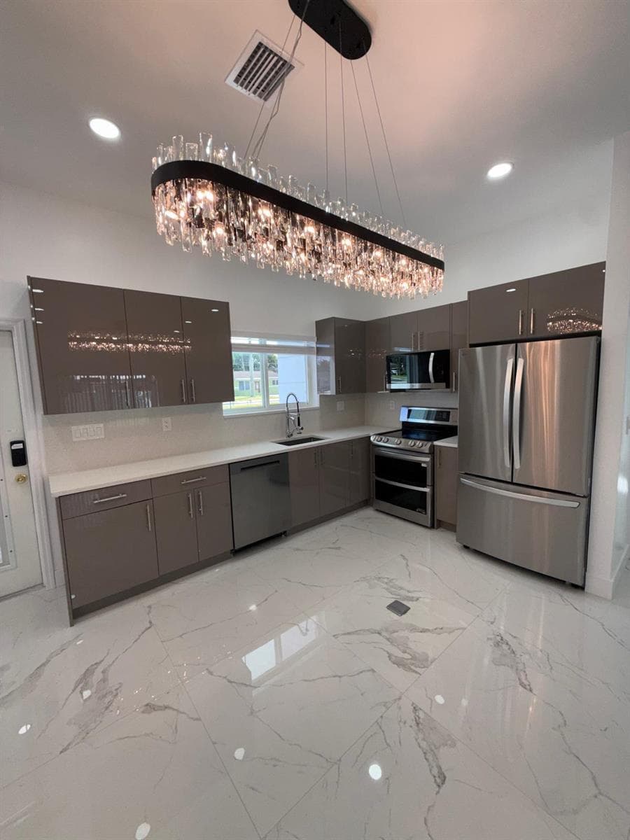 6319 Southgate Boulevard, Margate, FL 33068