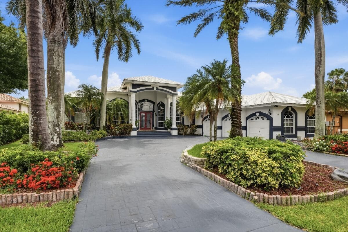 1716 NW 124th Way, Coral Springs, FL 33071