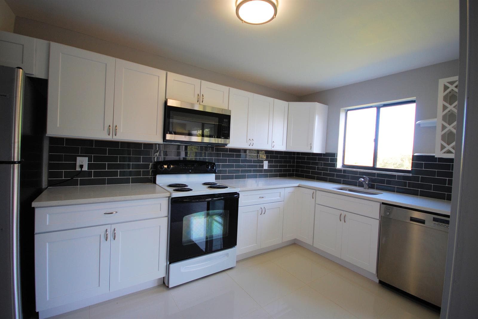 5917 Via Vermilya # 308, Lake Worth, FL 33462