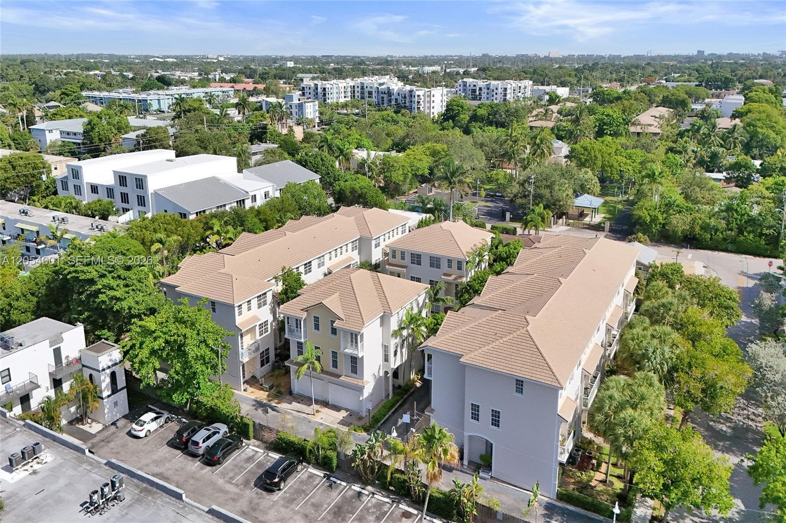 2726 Old Florida Trail, Wilton Manors, FL 33334