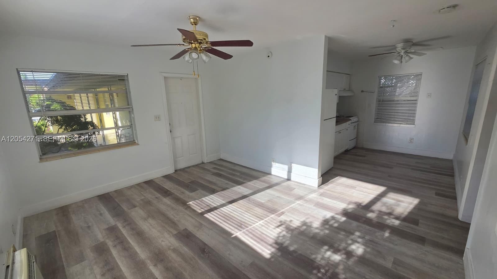 808 NE 10th St # 3, Hallandale Beach, FL 33009