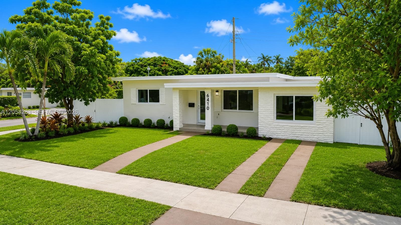 6410 SW 17th St, West Miami, FL 33155
