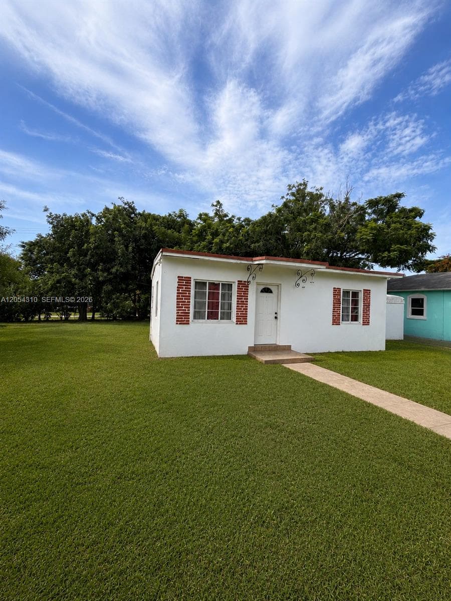 10351 SW 183rd St, Miami, FL 33157