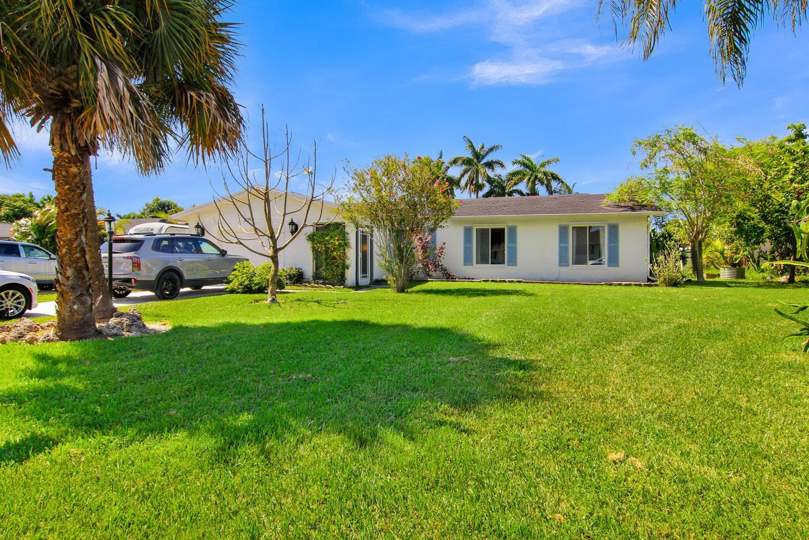 3079 Indian Trail, Lake Worth, FL 33462