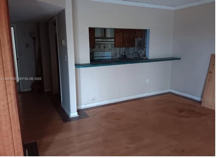 4174 Inverrary Dr # 410, Lauderhill, FL 33319