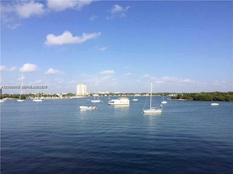 7928 WEST DR # 410, North Bay Village, FL 33141