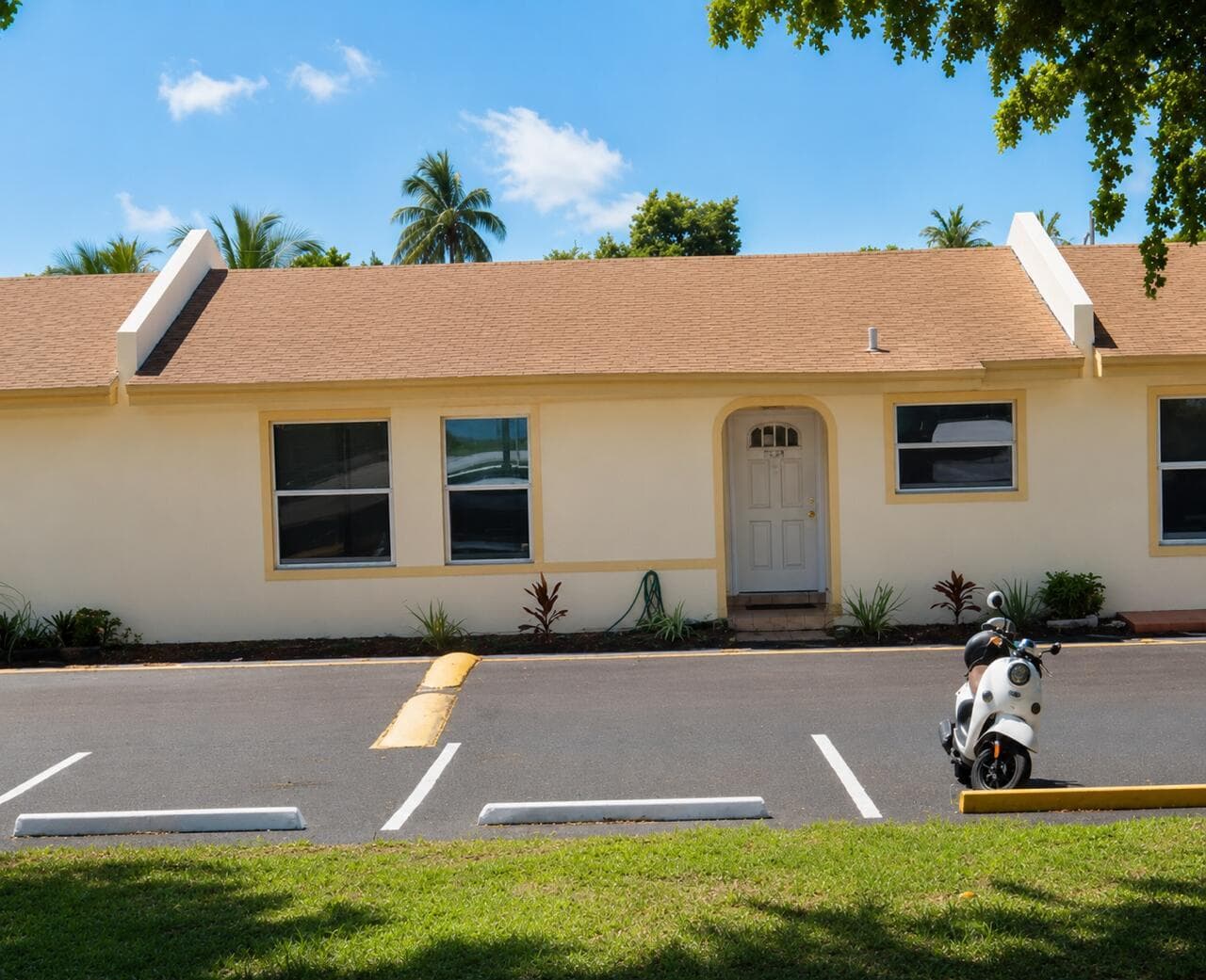 7824 PEMBROKE Road, Miramar, FL 33023