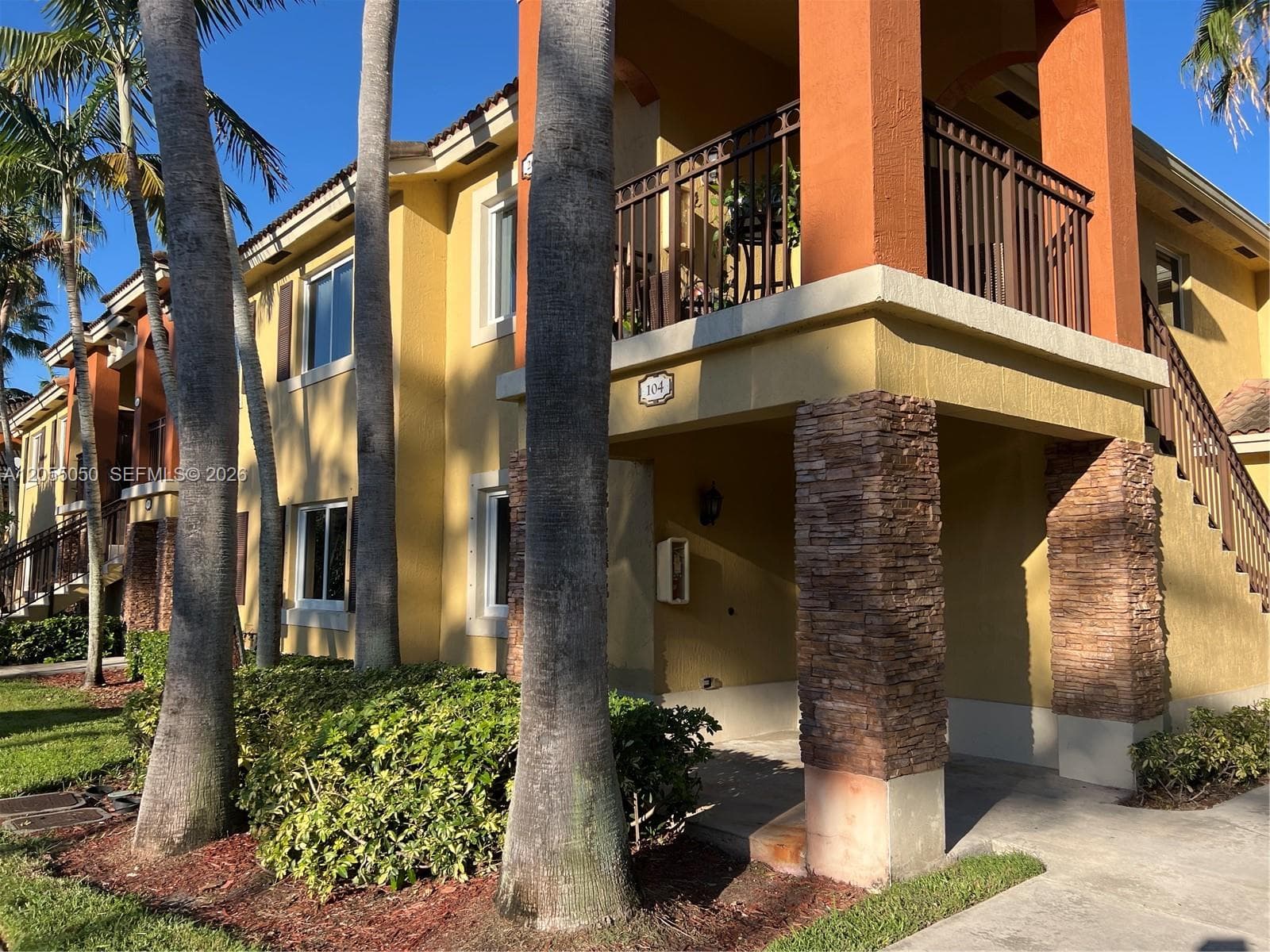 985 NE 33rd Ter # 104, Homestead, FL 33033