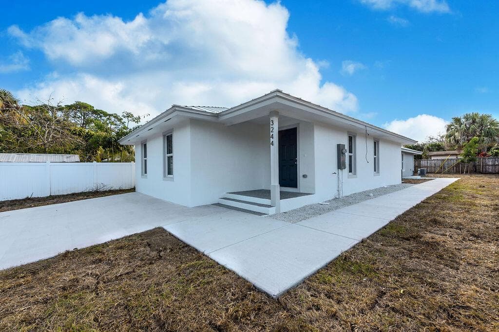 4959 SE PRIMROSE Way # 1, Stuart, FL 34997