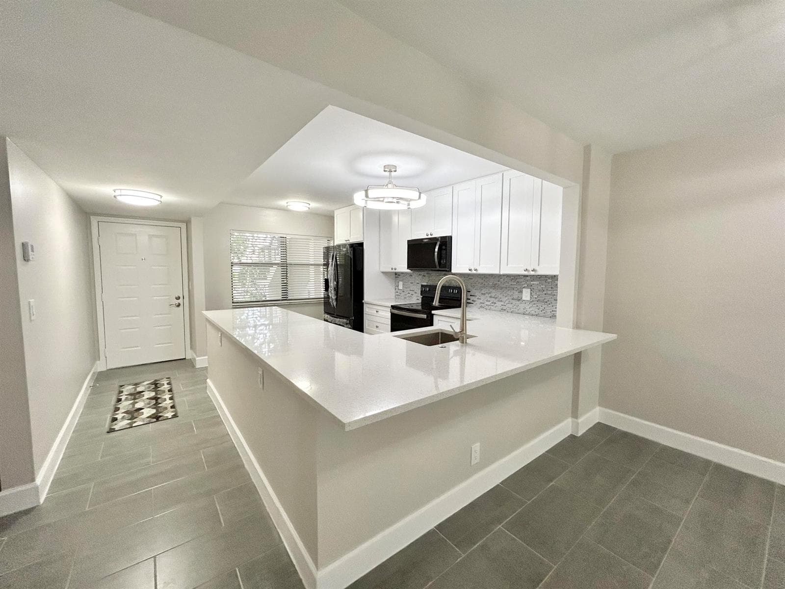 7681 Tahiti Lane # 102, Lake Worth, FL 33467