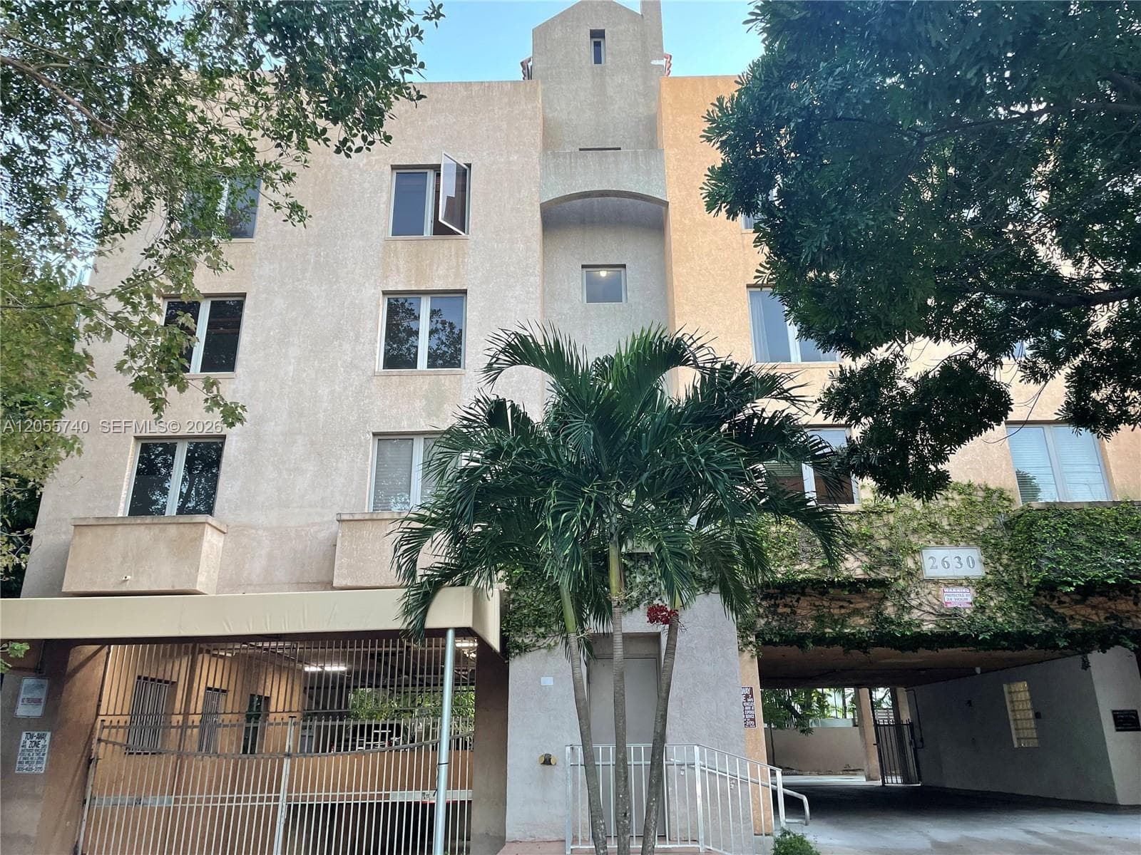 2630 SW 28th St # 33, Miami, FL 33133