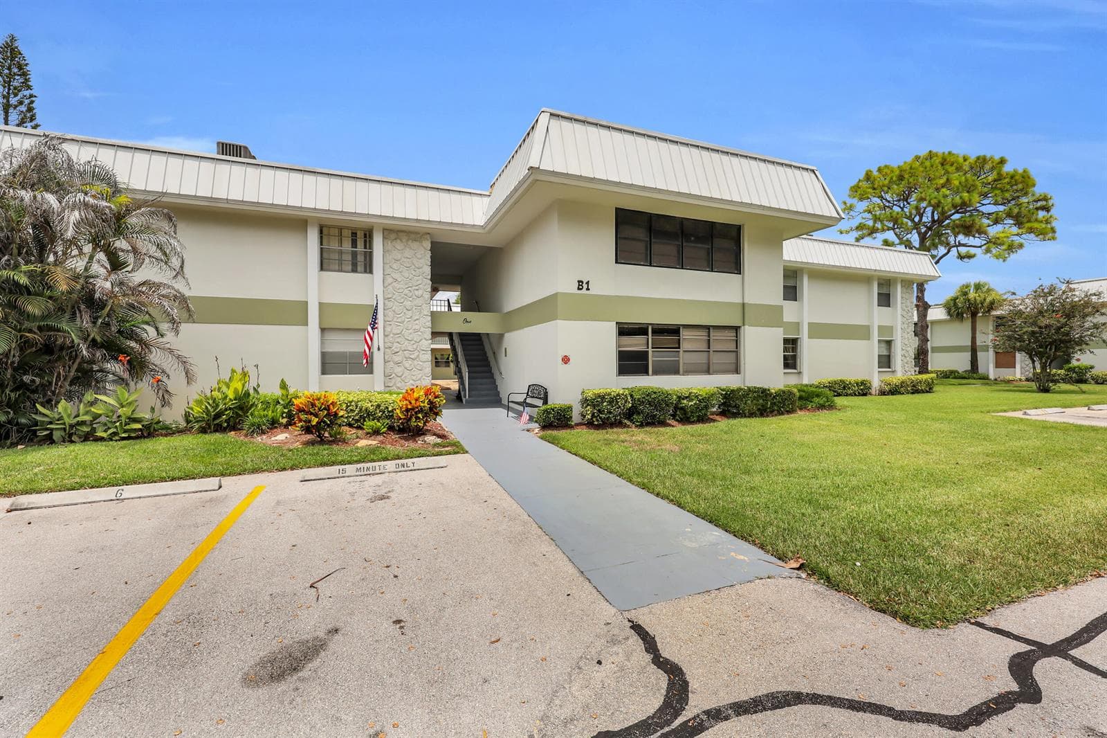 2302 Sunrise Boulevard # BLG 1, 209, Fort Pierce, FL 34982