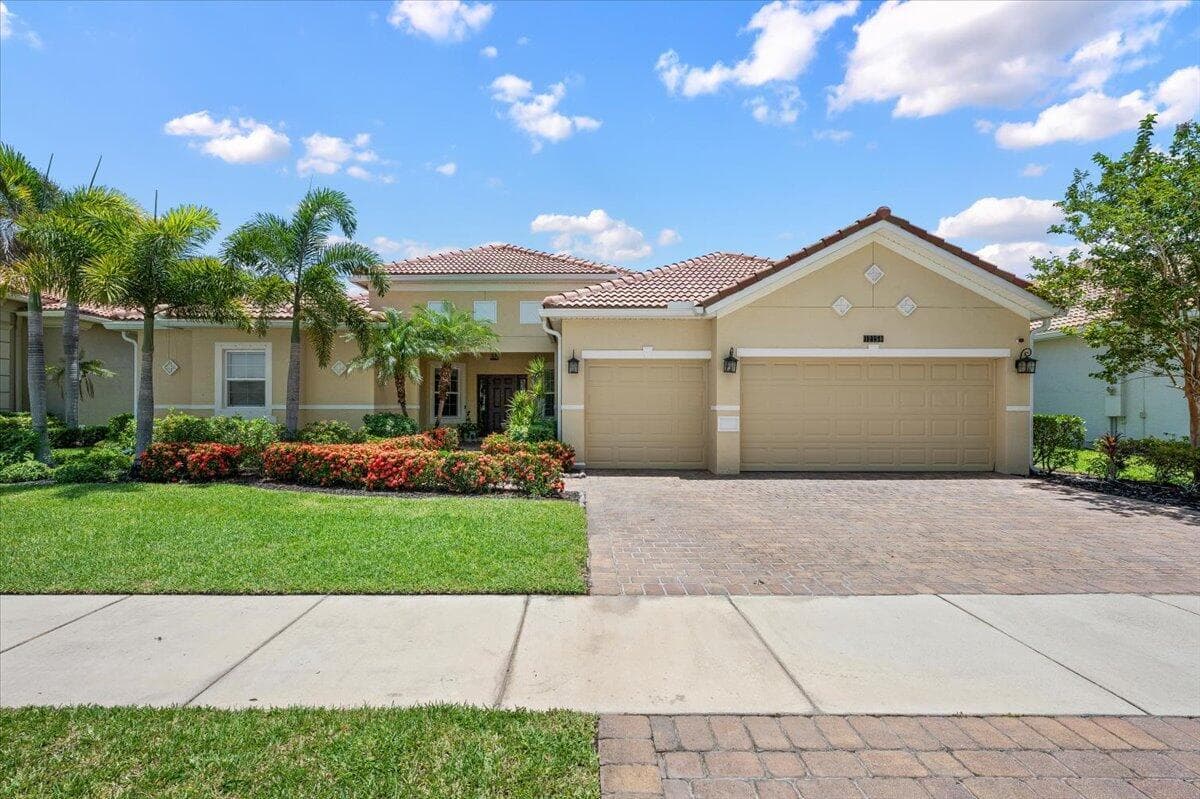 12158 SW AVENTINO Drive, Port St. Lucie, FL 34987