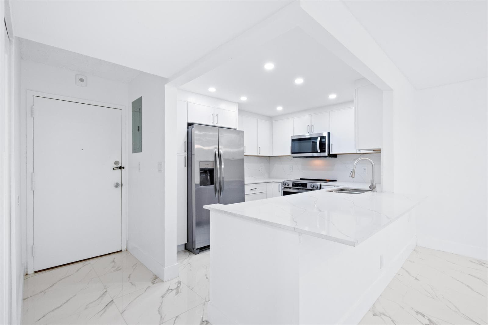 501 E DANIA BEACH Boulevard # 5-3F, Dania Beach, FL 33004