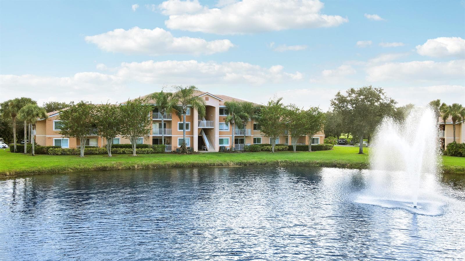 121 SW Palm Drive # 306, Port St. Lucie, FL 34986