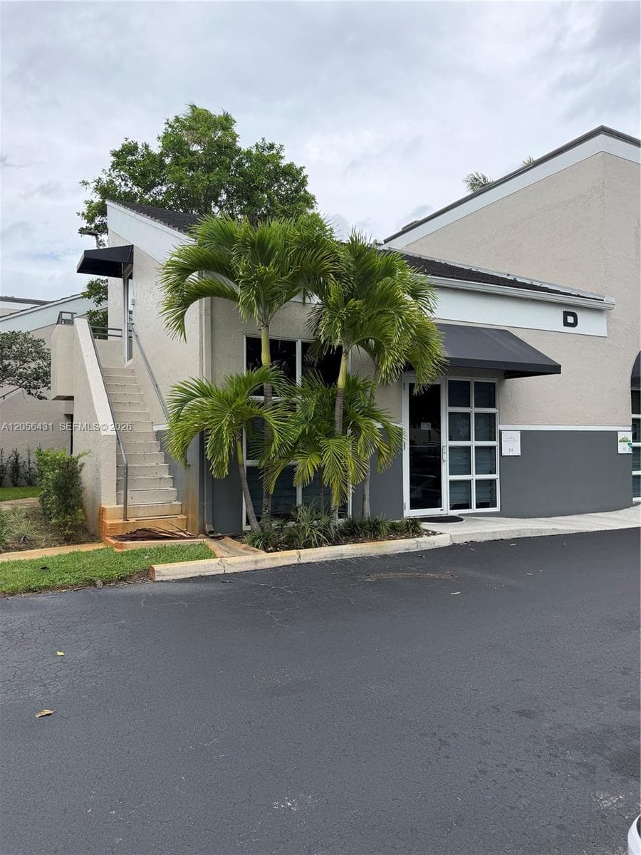 13200 SW 128th St # D1, Miami, FL 33186