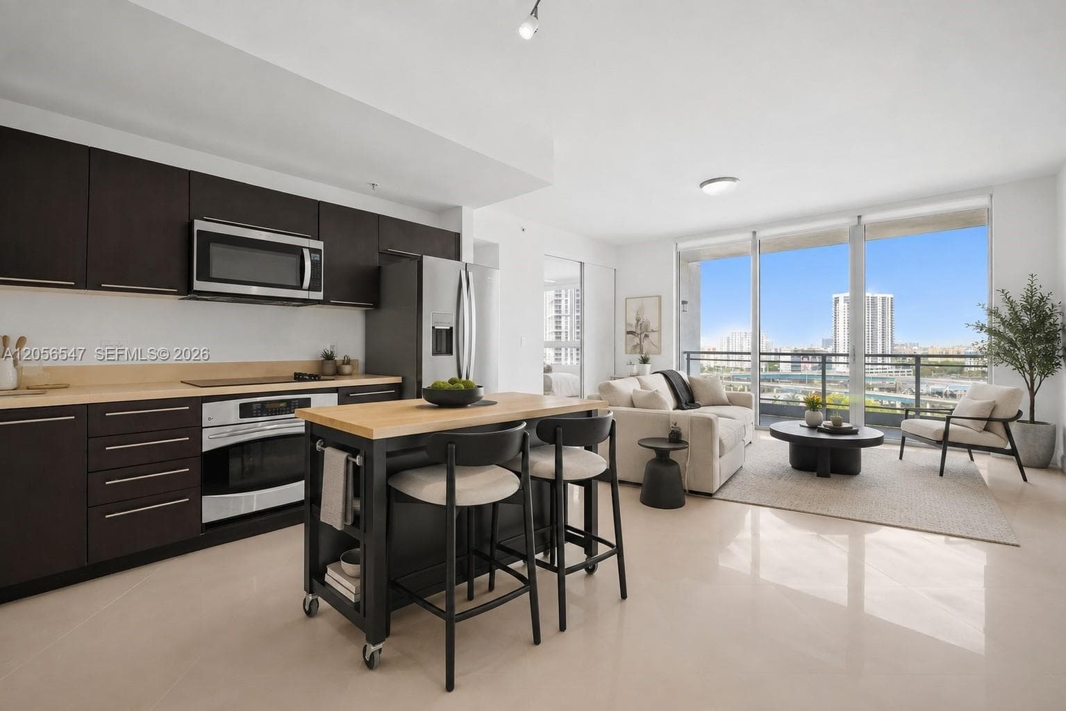 90 SW 3rd St # 1608, Miami, FL 33130