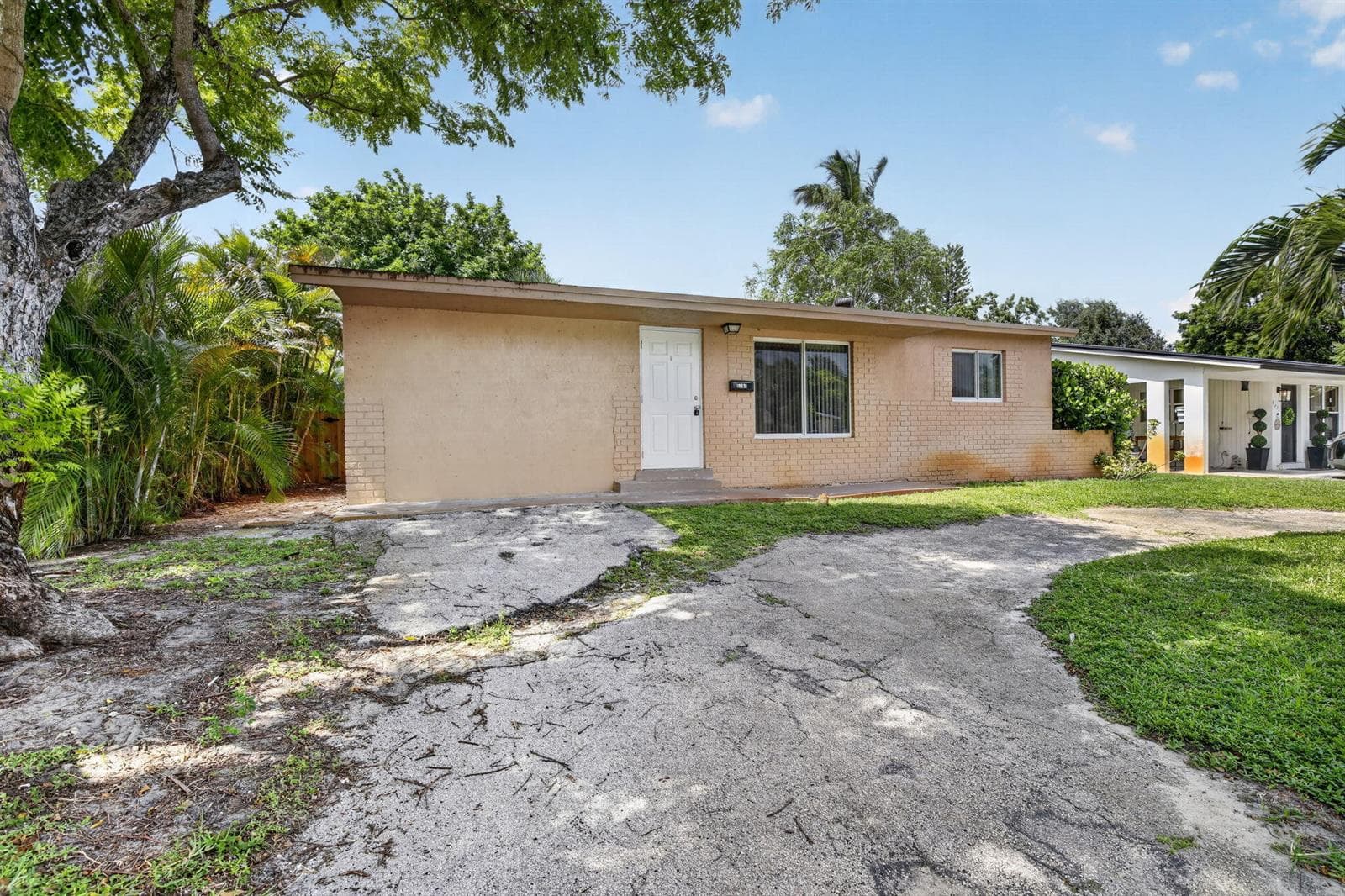 6281 NW 14TH Court, Sunrise, FL 33313