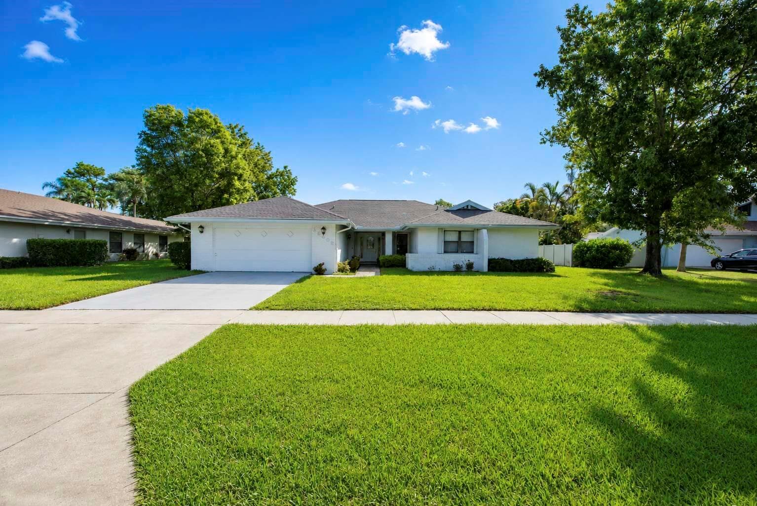 12403 Westhall Place, Wellington, FL 33414