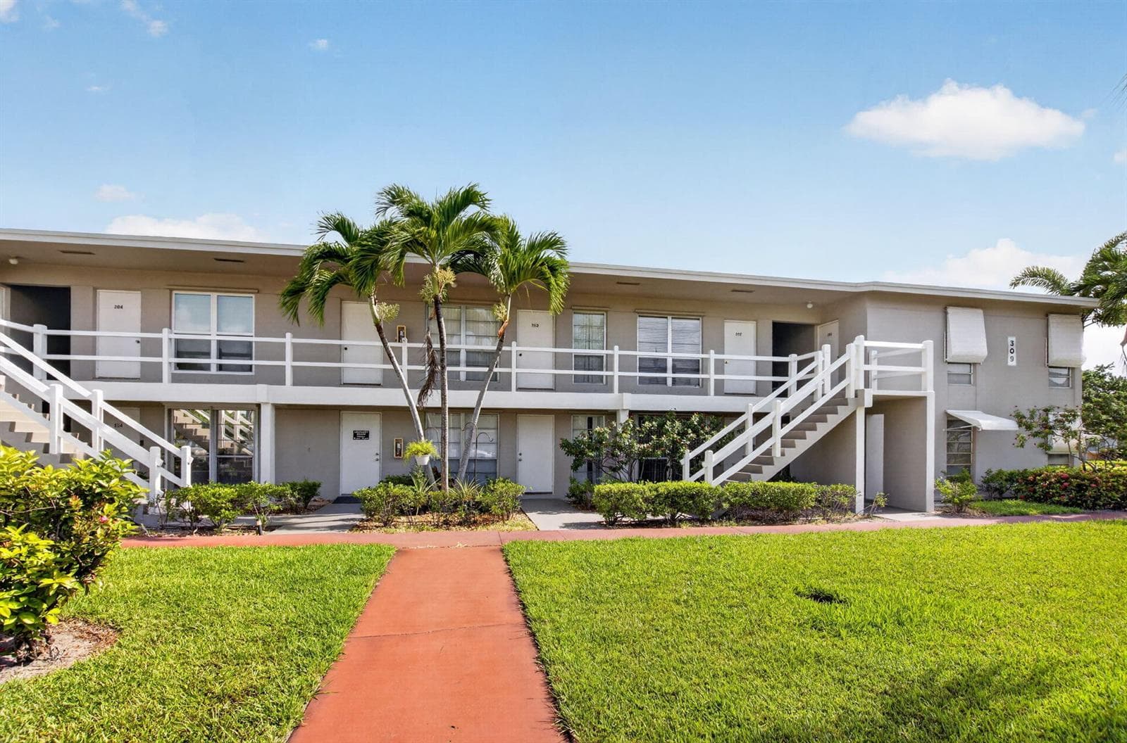 309 Circle Drive S, Boynton Beach, FL 33435