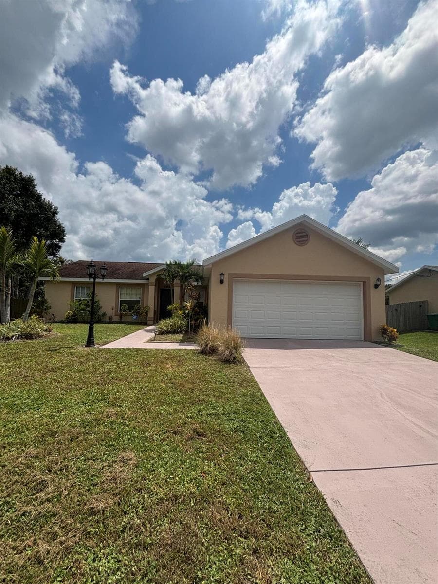 2274 SE LONGHORN Avenue, Port St. Lucie, FL 34952