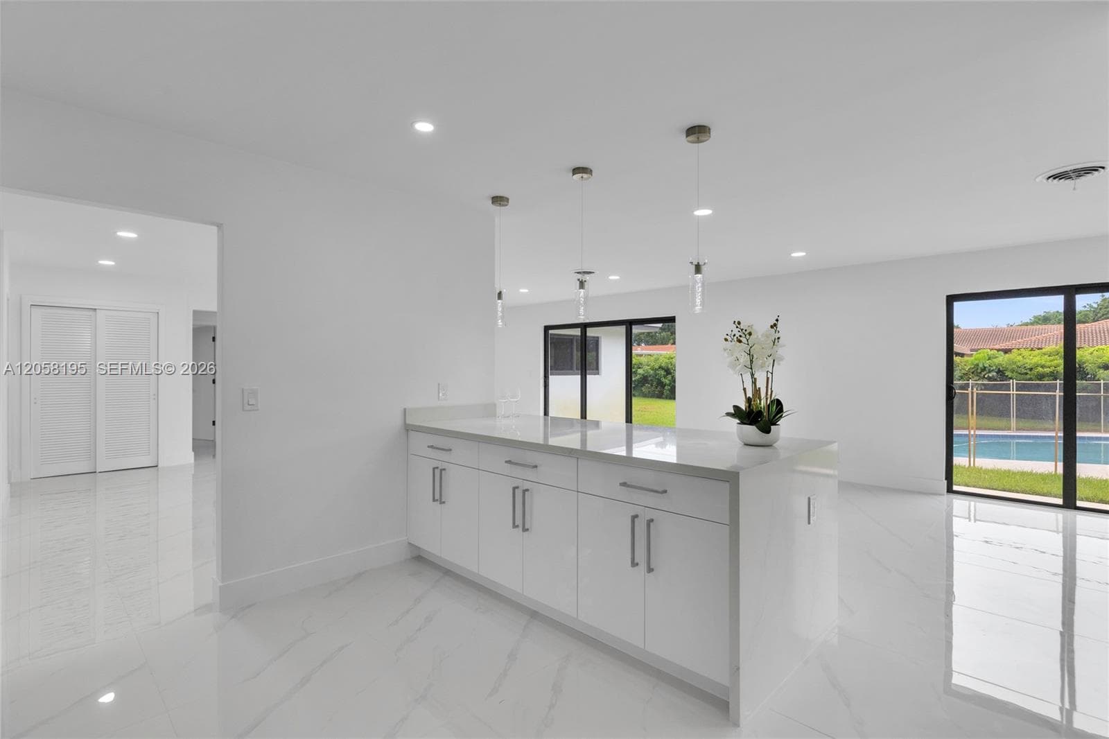 6940 NW 6TH ST, Plantation, FL 33317