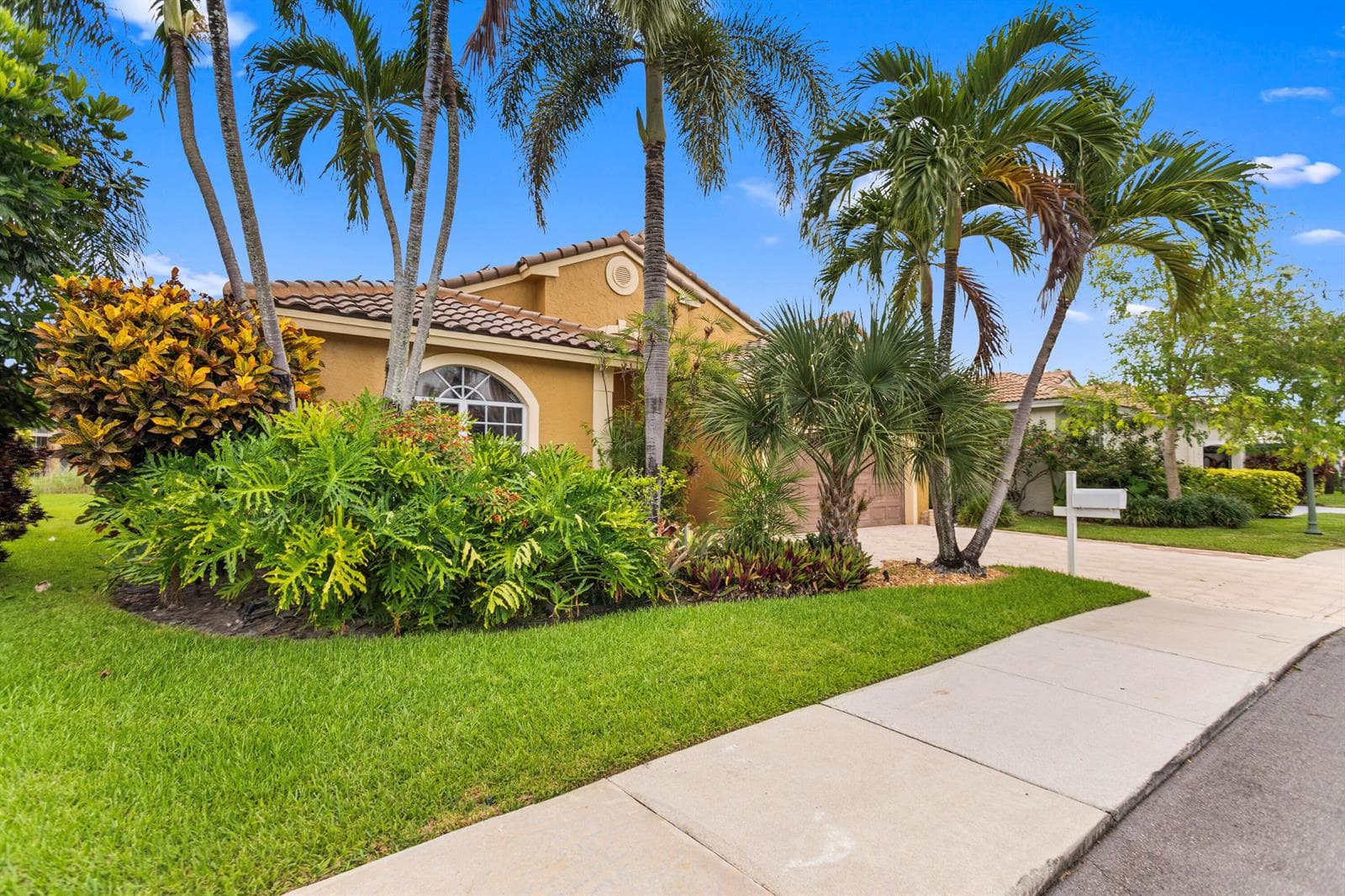 3254 NW 22nd Avenue, Oakland Park, FL 33309