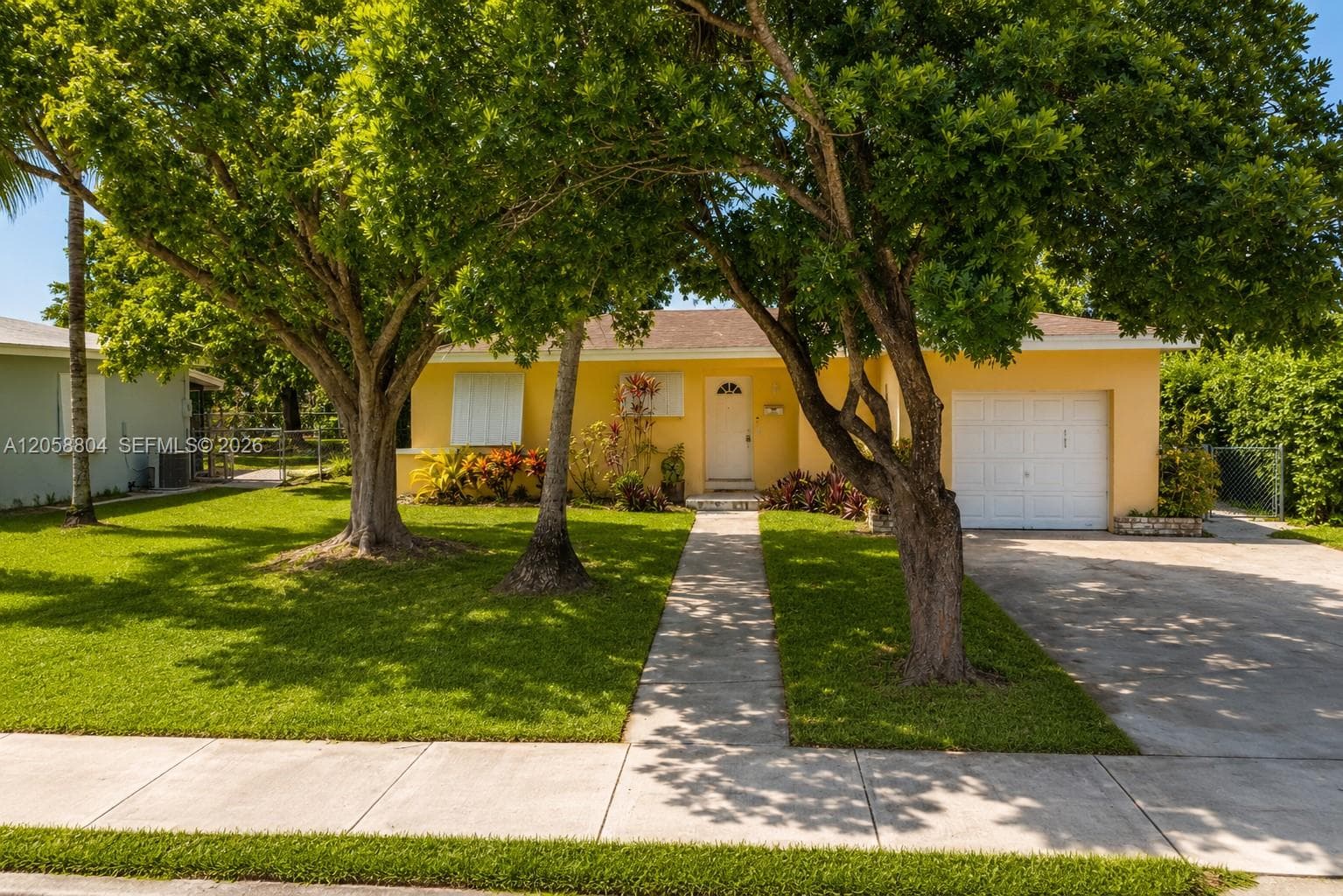 948 NW 9th Ct, Homestead, FL 33030