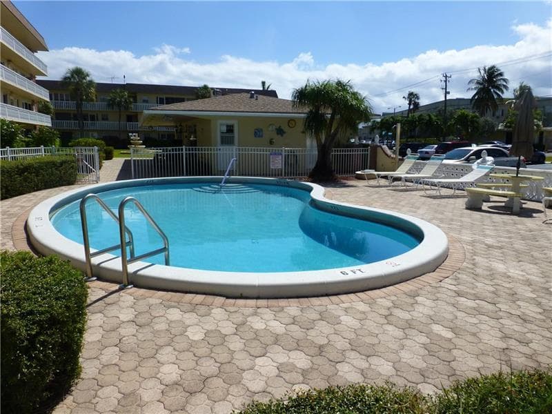 1965 SE 5TH Court # 104, Pompano Beach, FL 33060