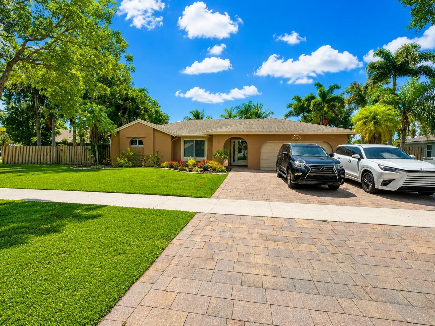 5040 SW 117th Way, Cooper City, FL 33330
