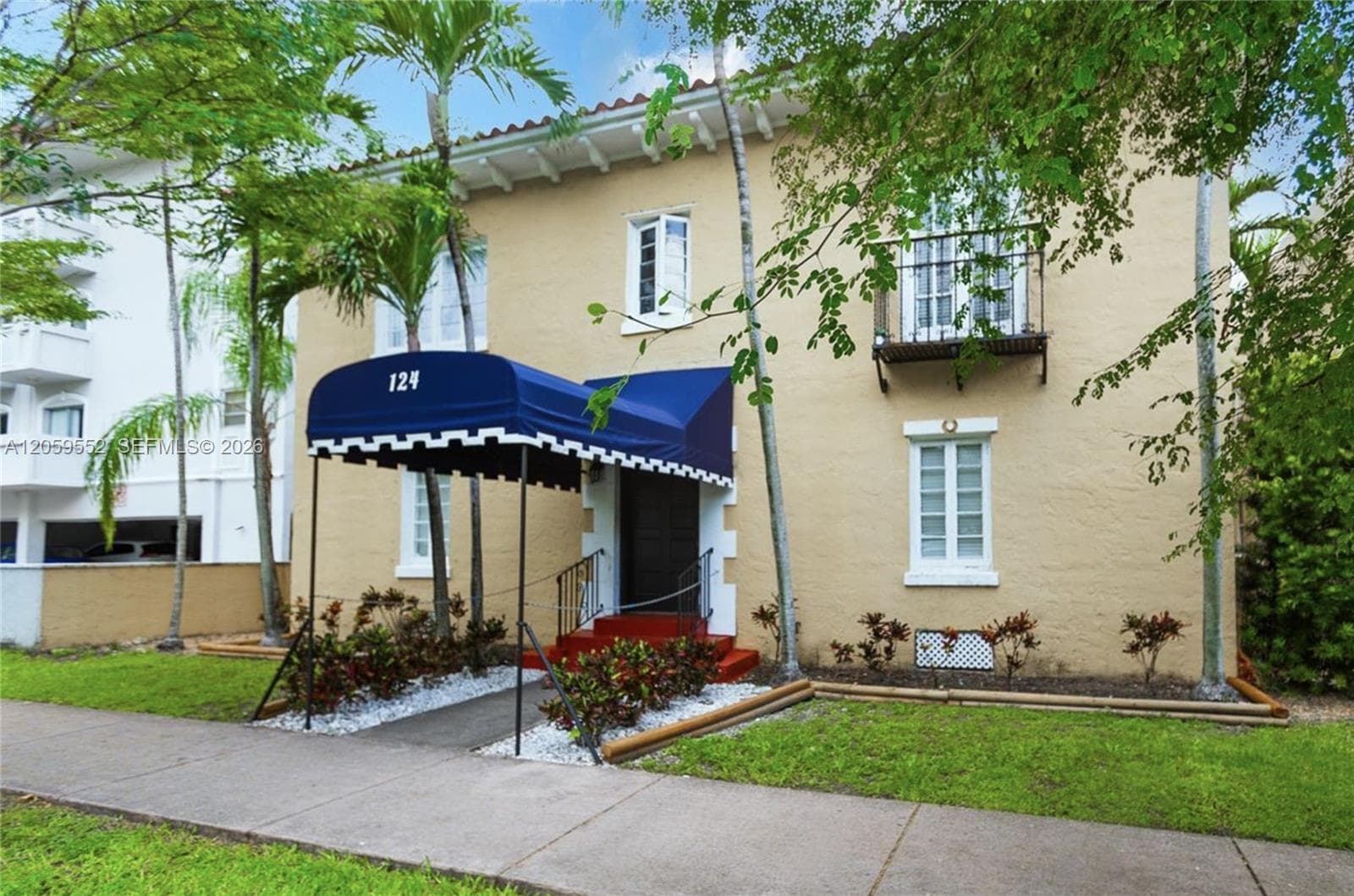 124 Mendoza Ave # 3, Coral Gables, FL 33134