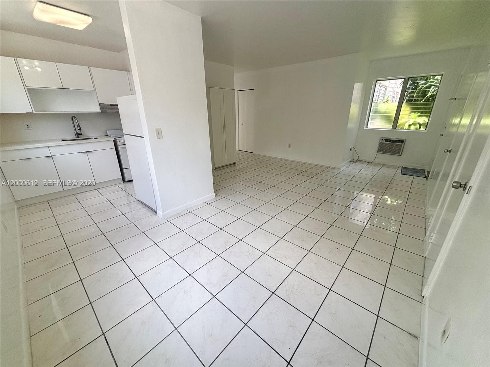 31 Navarre Ave # 9, Coral Gables, FL 33134