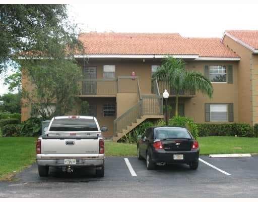 729 NW 103RD Terrace # 201, Pembroke Pines, FL 33026