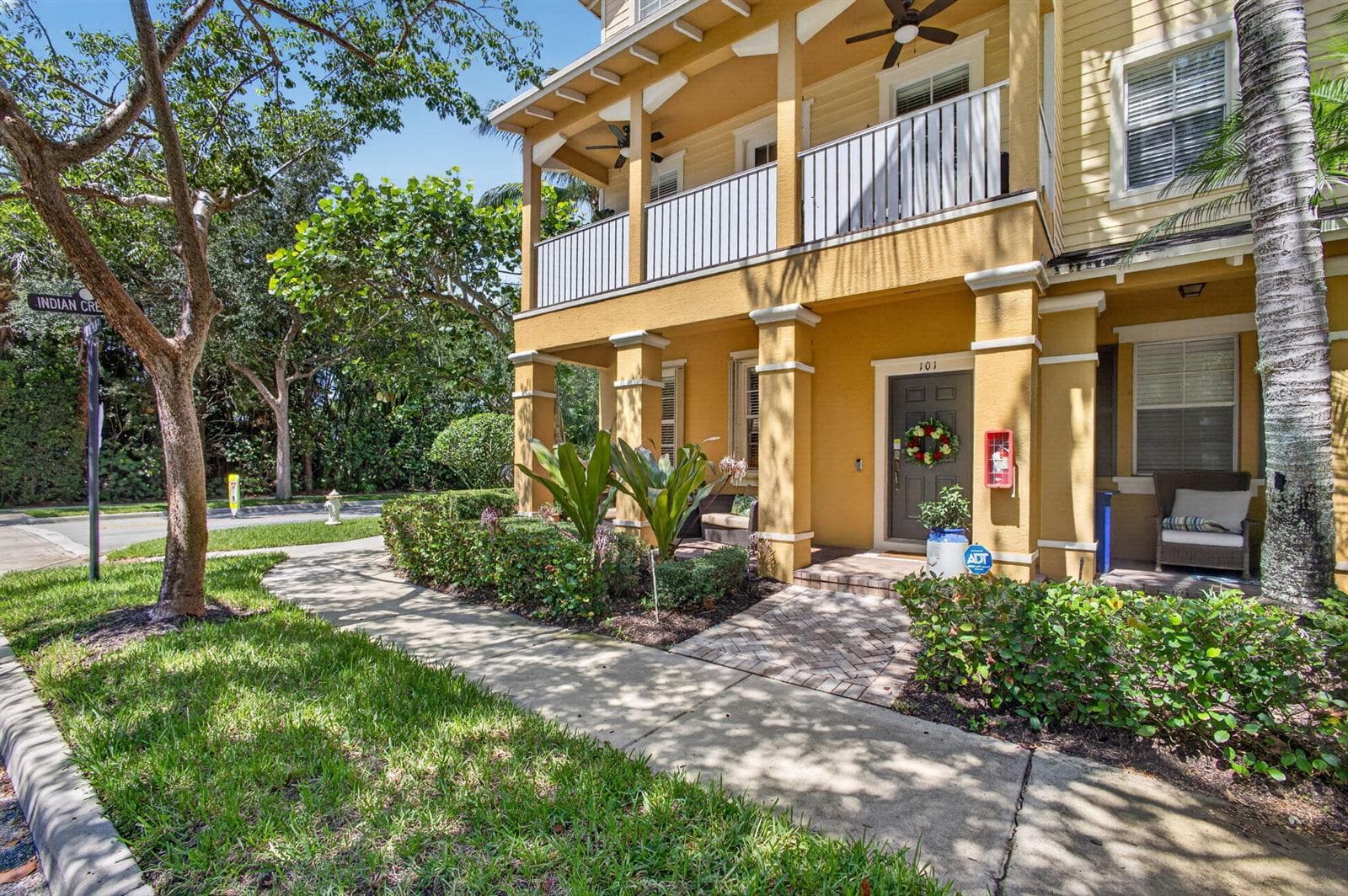 128 W Royal Palm Circle # 101, Jupiter, FL 33458