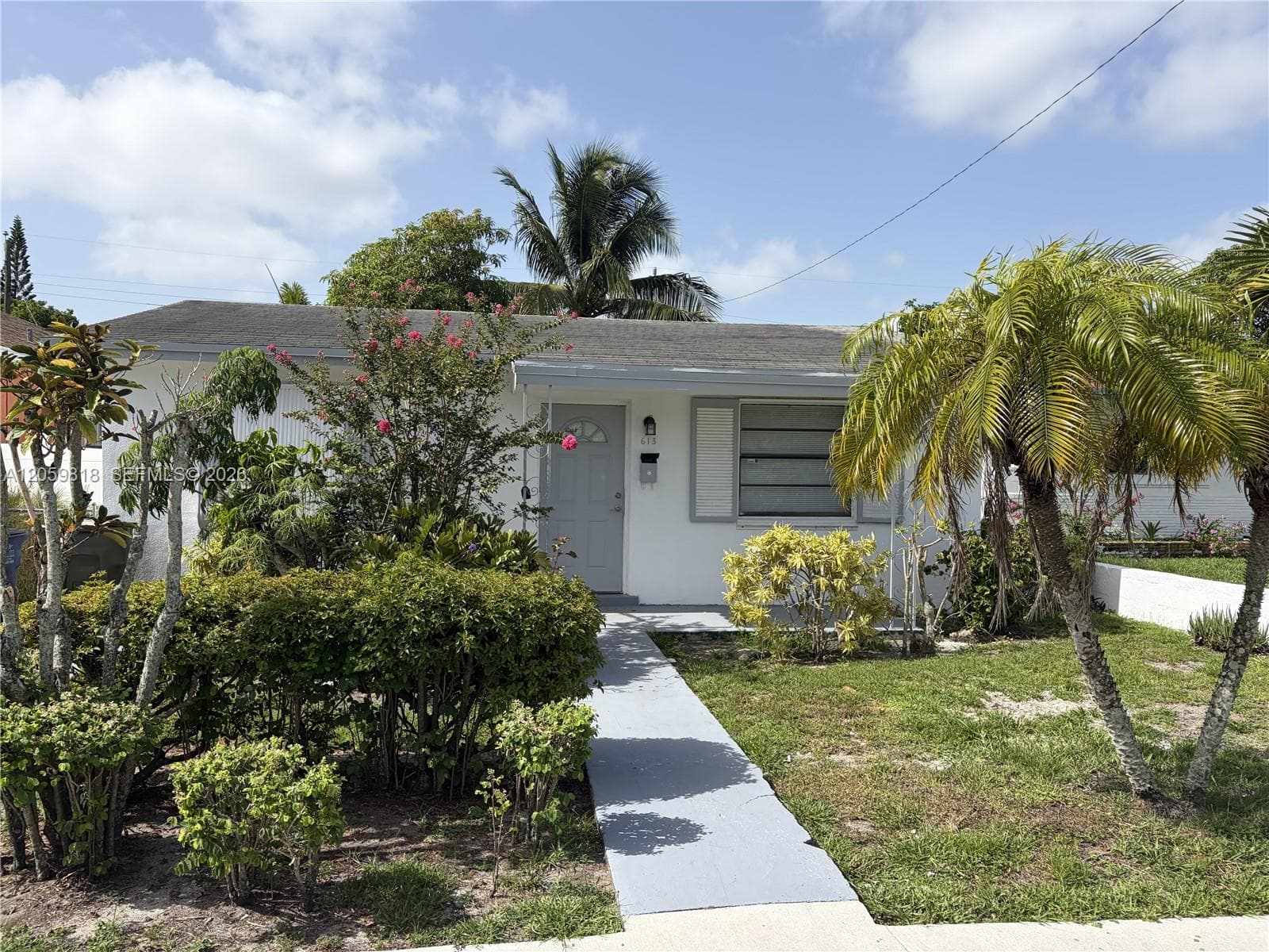 613 NW 5 CT, Hallandale Beach, FL 33009