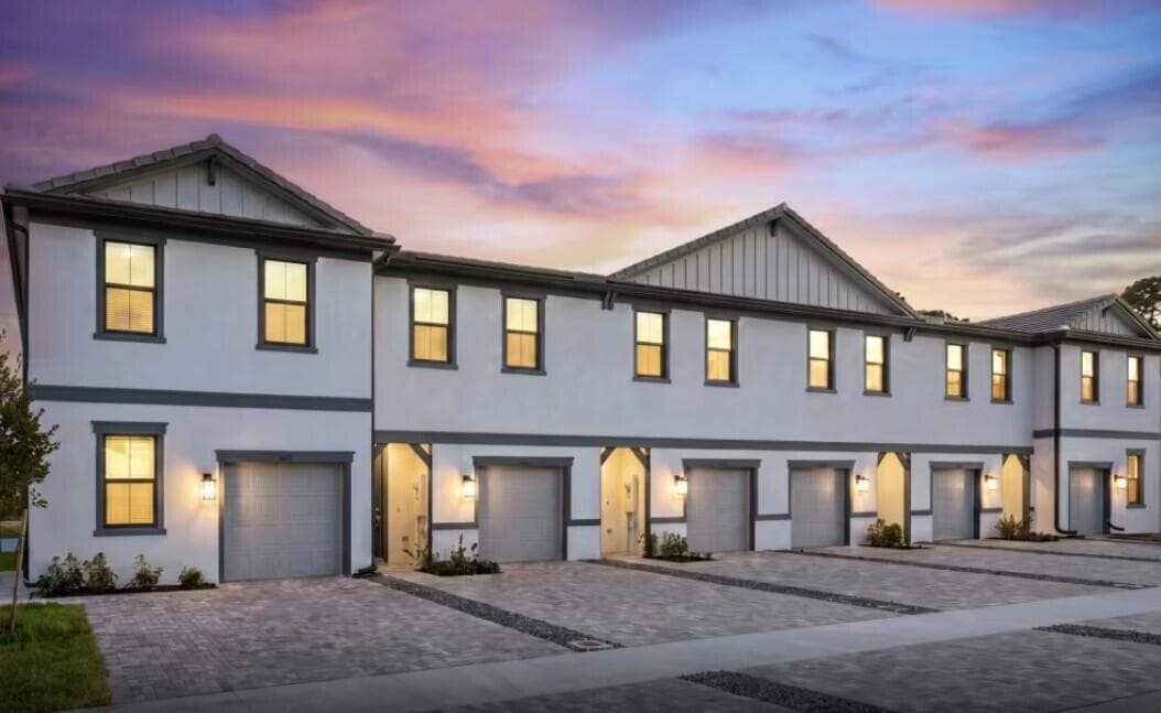 4226 Efendi Drive # Latitude 57-29, Lantana, FL 33462