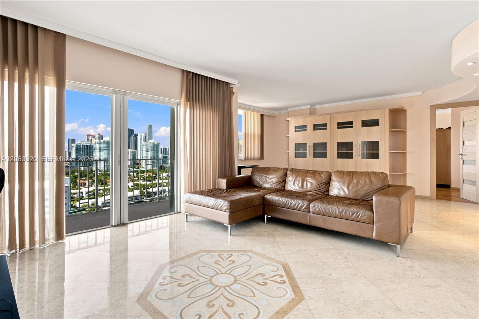 500 Bayview Dr # 2121, Sunny Isles Beach, FL 33160
