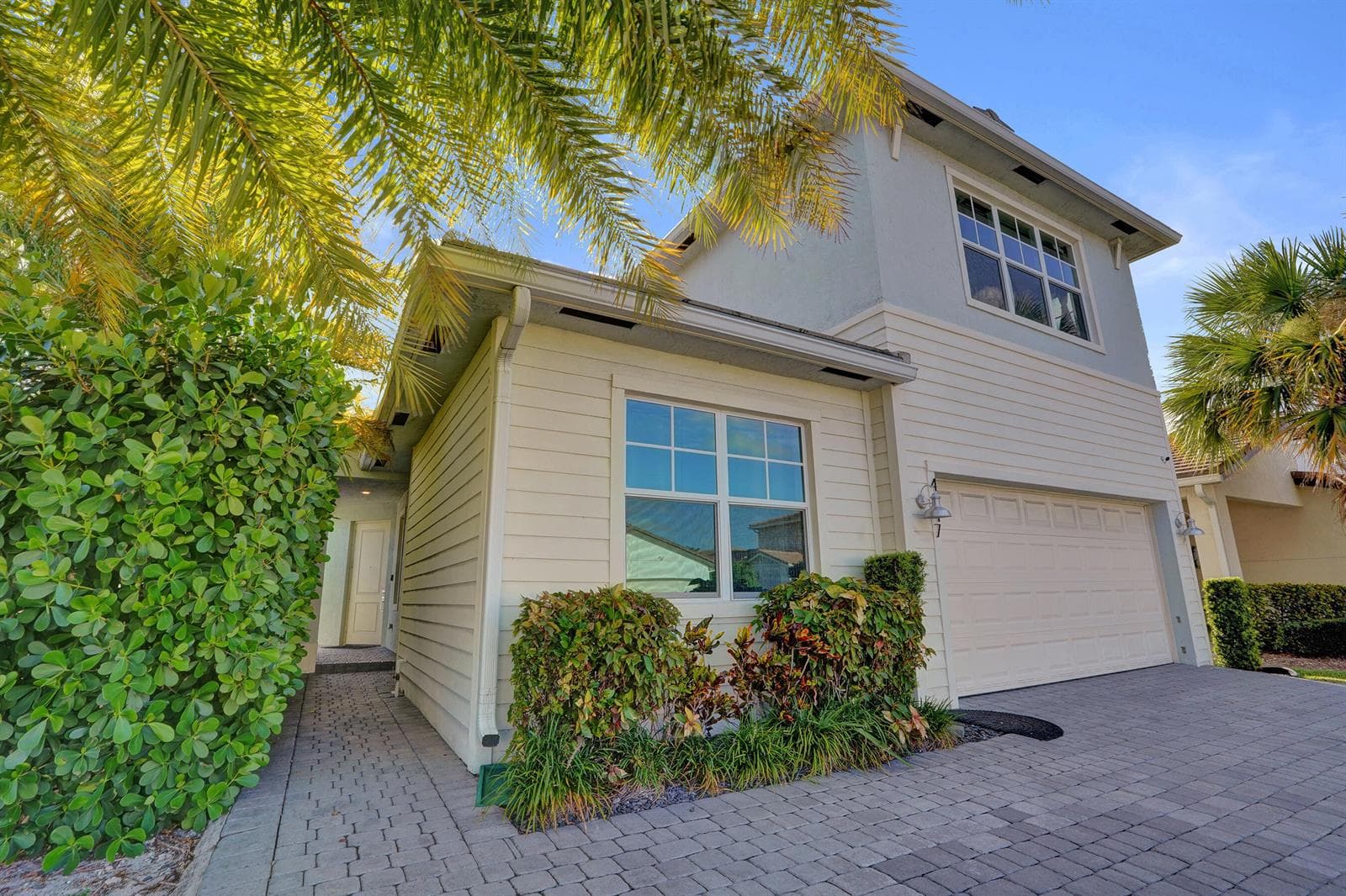 4147 ROSA Drive, Deerfield Beach, FL 33064