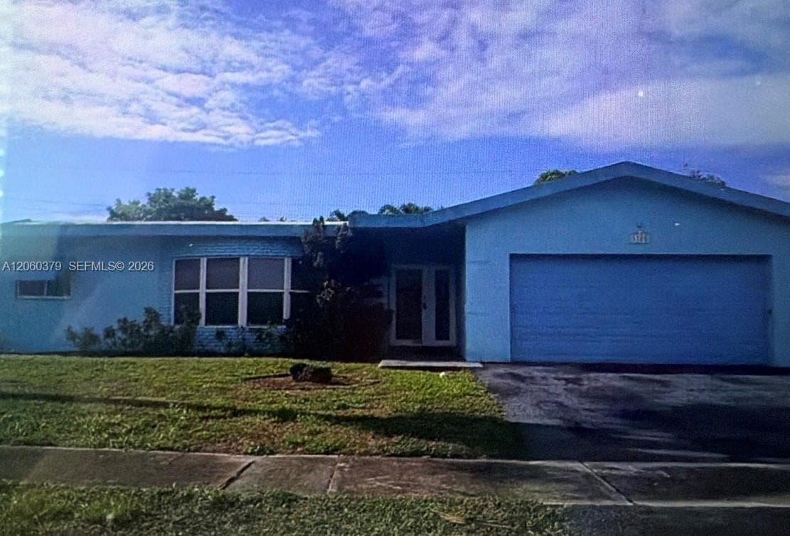 3700 NW 25th St, Lauderdale Lakes, FL 33311