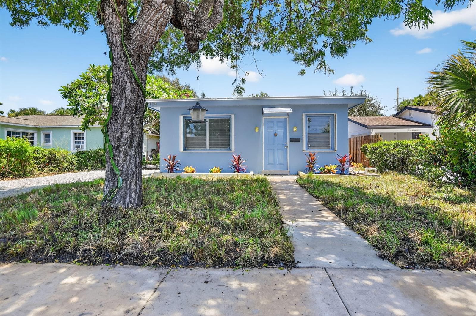 910 SE 3RD Street, Boynton Beach, FL 33435