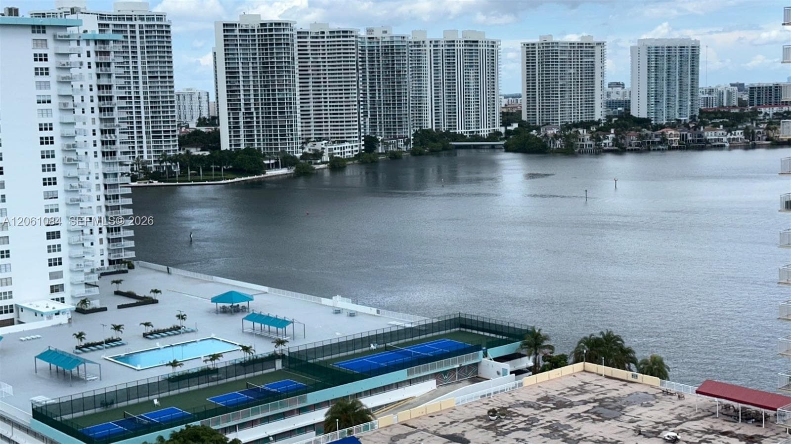 250 174th St # 1808, Sunny Isles Beach, FL 33160
