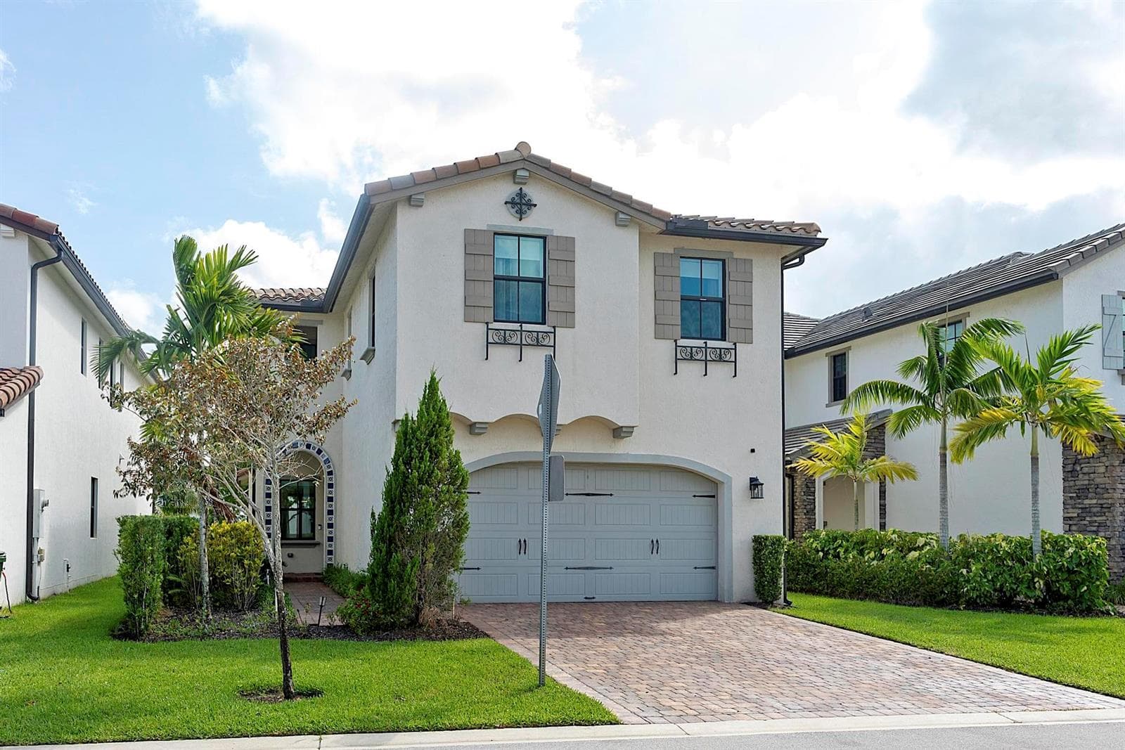 11824 SW 13th Court, Pembroke Pines, FL 33025