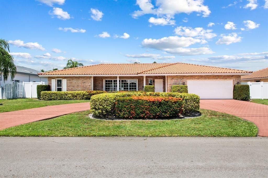 4041 NE 27TH Terrace, Lighthouse Point, FL 33064