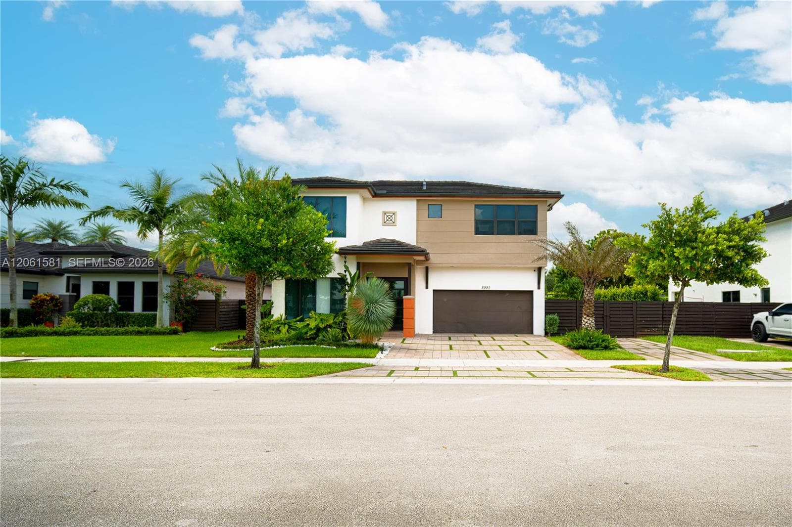 8995 NW 161st Ter, Miami Lakes, FL 33018