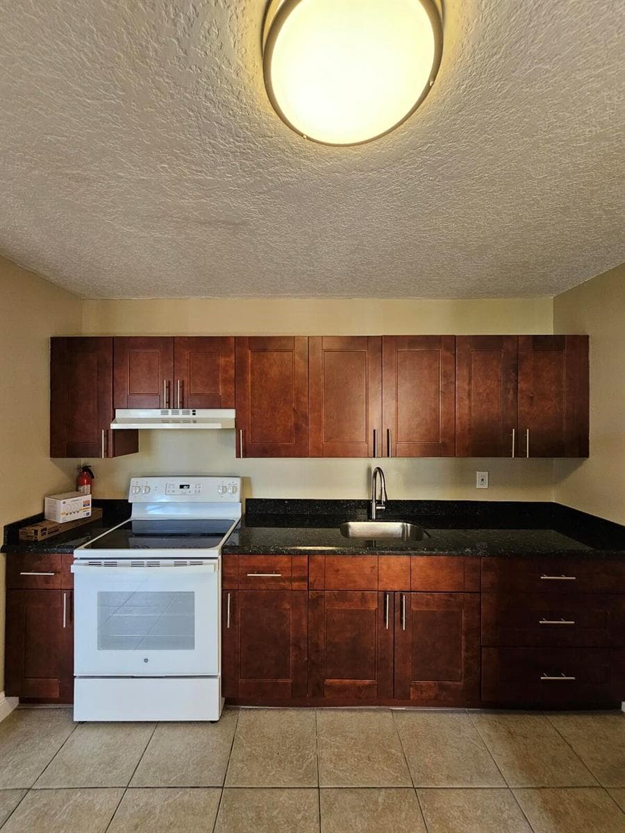 1200 W Blue Heron Boulevard # 5, Riviera Beach, FL 33404