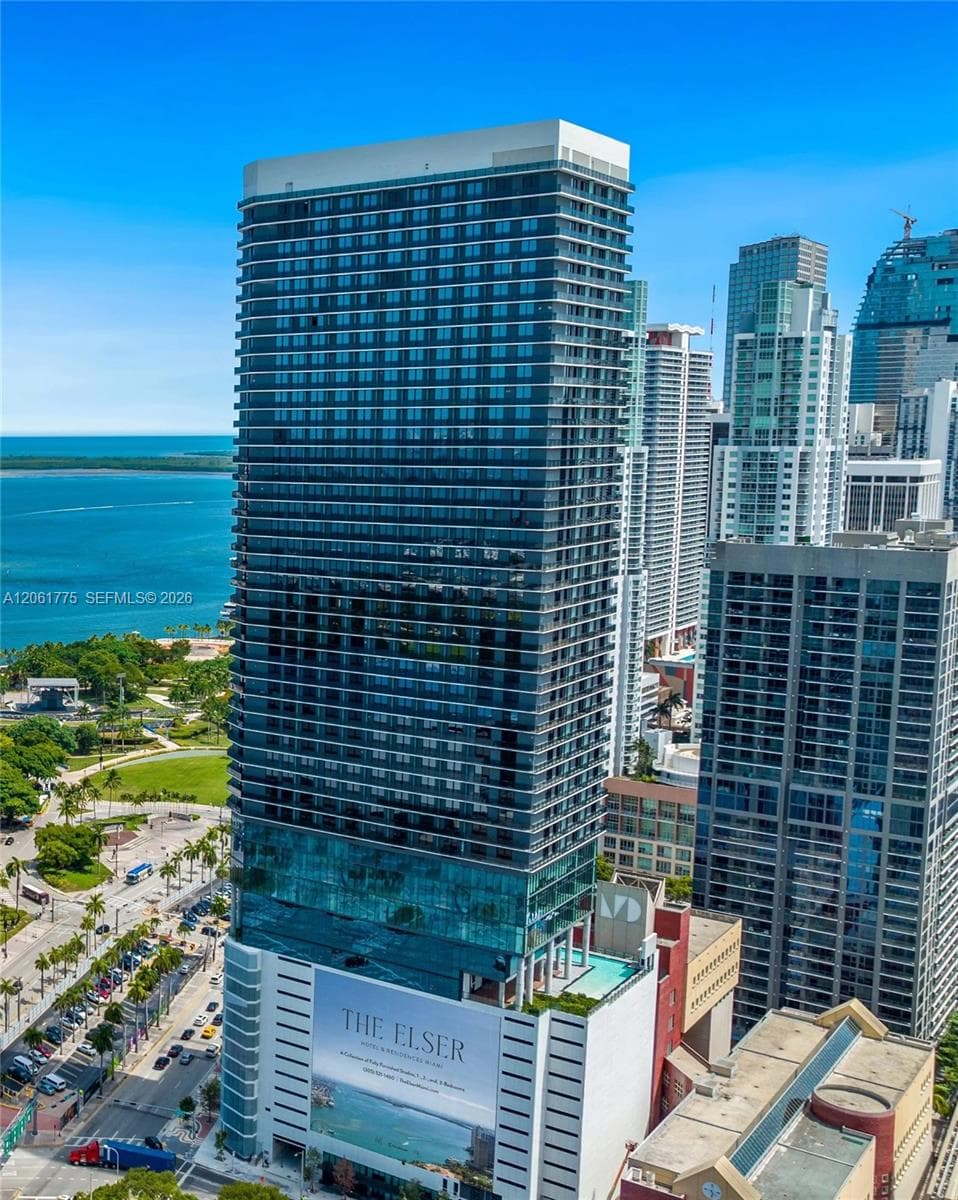 398 NE 5th St # 1615, Miami, FL 33132