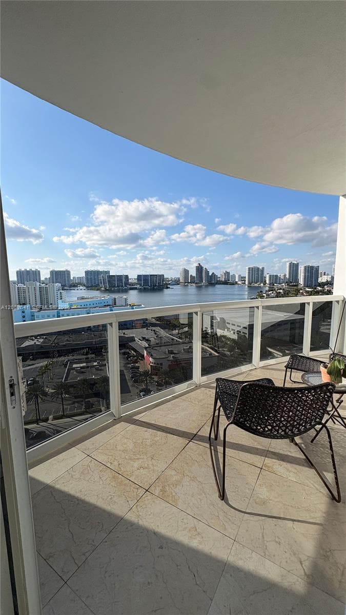 18201 Collins Ave # 1801A, Sunny Isles Beach, FL 33160