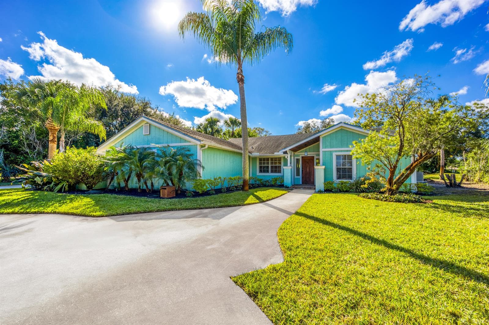 2232 SW RACQUET CLUB Drive, Palm City, FL 34990